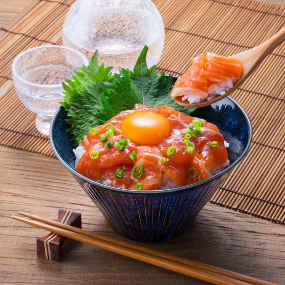 12-198 漬けサーモン～スモーク風味～　4個セット