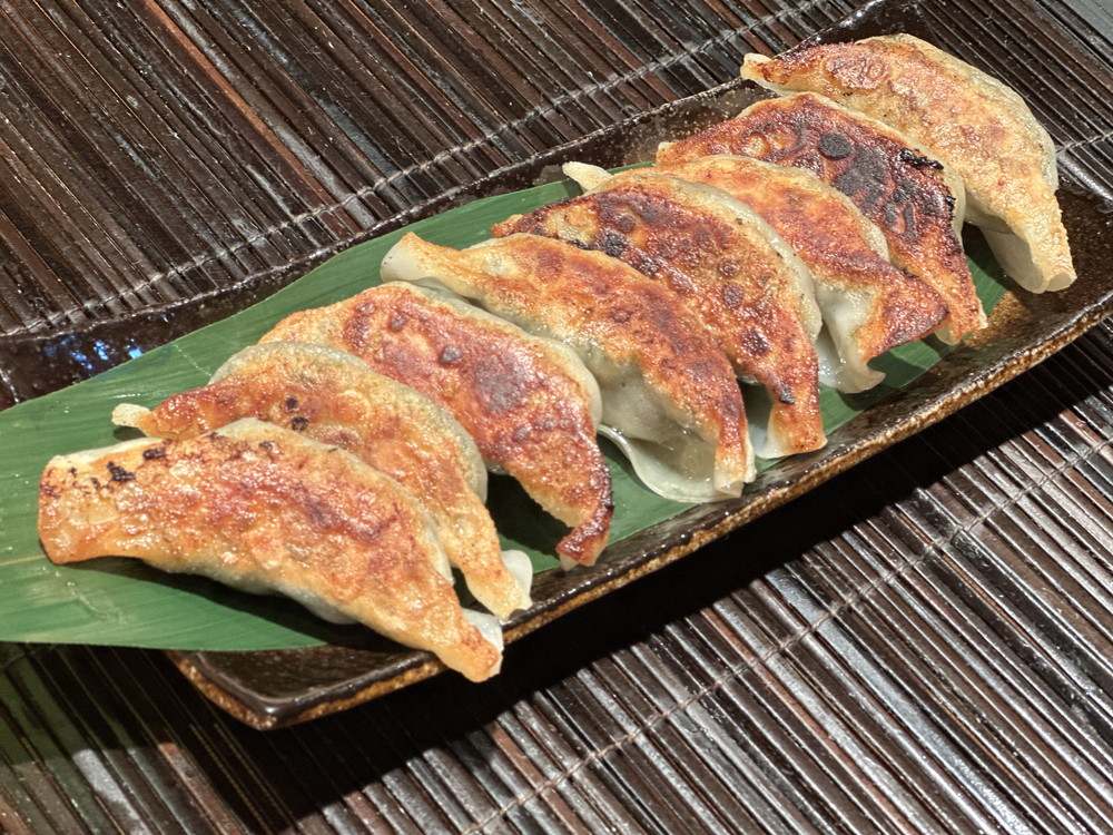 哲の手作り牡蠣餃子（8個入）×2箱 冷凍