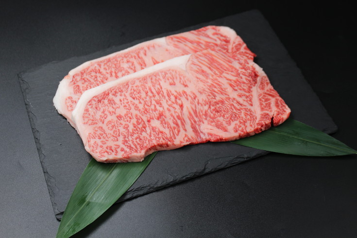 【8月発送分】極上近江牛サーロインステーキ【400g(200g×2枚)】【CB08W-8m】