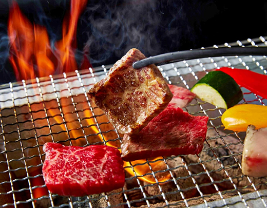 【定期便】近江牛毎月定期便　焼肉/ハンバーグ/サイコロステーキ　全３回【FO46W】（国産牛　和牛　ブランド牛　ブランド和牛　黒毛和牛　牛肉　肉　高級　人気　おすすめ　神戸牛　松阪牛 に並ぶ 日本三大和牛 近江牛）