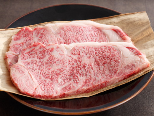 【4等級以上】【カネ吉山本】近江牛[特] ステーキ用 サーロイン【400ｇ（約 200g×2枚）】【Y067W1】（国産牛　和牛　ブランド牛　ブランド和牛　黒毛和牛　牛肉　肉　高級　人気　おすすめ　神戸牛　松阪牛 に並ぶ 日本三大和牛 近江牛）