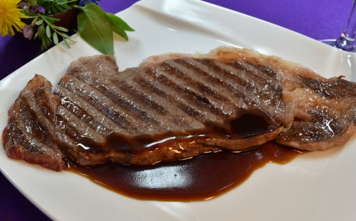 【4等級以上】近江牛サーロインステーキ【600ｇ（  200g×3枚入り）】【H013W】（国産牛　和牛　ブランド牛　ブランド和牛　黒毛和牛　牛肉　肉　高級　人気　おすすめ　神戸牛　松阪牛 に並ぶ 日本三大和牛 近江牛）