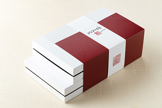 【カネ吉山本】近江牛【琵琶】すき焼き2種・焼肉6種盛り合わせ2段重【Y161W1】（国産牛　和牛　ブランド牛　ブランド和牛　黒毛和牛　牛肉　肉　高級　人気　おすすめ　神戸牛　松阪牛 に並ぶ 日本三大和牛 近江牛）