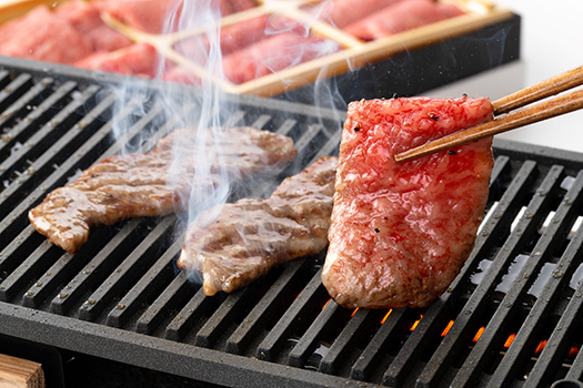 【カネ吉山本】近江牛特上焼肉500g【Y164W1】（国産牛　和牛　ブランド牛　ブランド和牛　黒毛和牛　牛肉　肉　高級　人気　おすすめ　神戸牛　松阪牛 に並ぶ 日本三大和牛 近江牛）