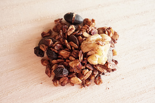 ナッツ屋さんのこだわり自家焙煎グラノーラ1週間分(カカオ&ラズベリー&NUTS)【50g×7袋】【DE05W】（滋賀県　近江八幡市）