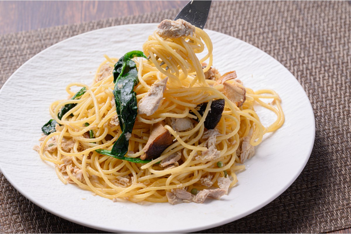 「カニ屋が作る 海のパスタ」 海香る シビマグロの和風ペペロンチーノ 5皿セット