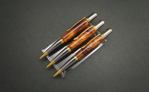 天然屋久杉ボールペン（回転式・0.7mm）1本〈文具 文房具 ペン 雑貨 ギフト 贈答 プレゼント 記念品〉  56210413
