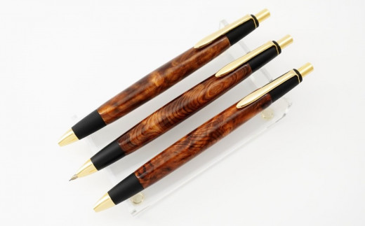 天然屋久杉【光明瘤】シャープペンシル（0.5mm）１本〈 文具 文房具 誕生日 プレゼント 木軸 木製 シャーペン ギフト 雑貨 贈答用 贈答 入学 卒業 お祝い 送別 記念品 記念 天然 ペン 〉  56210403