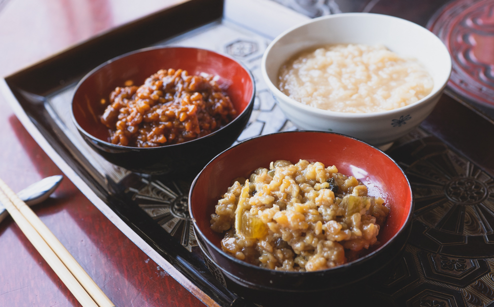 紀州湯浅より昔ながらの製法にこだわった 手作り 金山寺みそ 550g 木箱入り_AH6008n