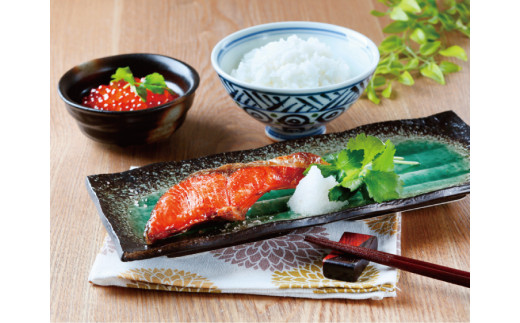 大ボリューム！和歌山県 魚鶴仕込の天然紅サケ切身 約2kg（約18切れ～22切れ）| 鮭 シャケ 魚 切り身 焼き魚 ご飯のおとも おかず おつまみ【uot401D】