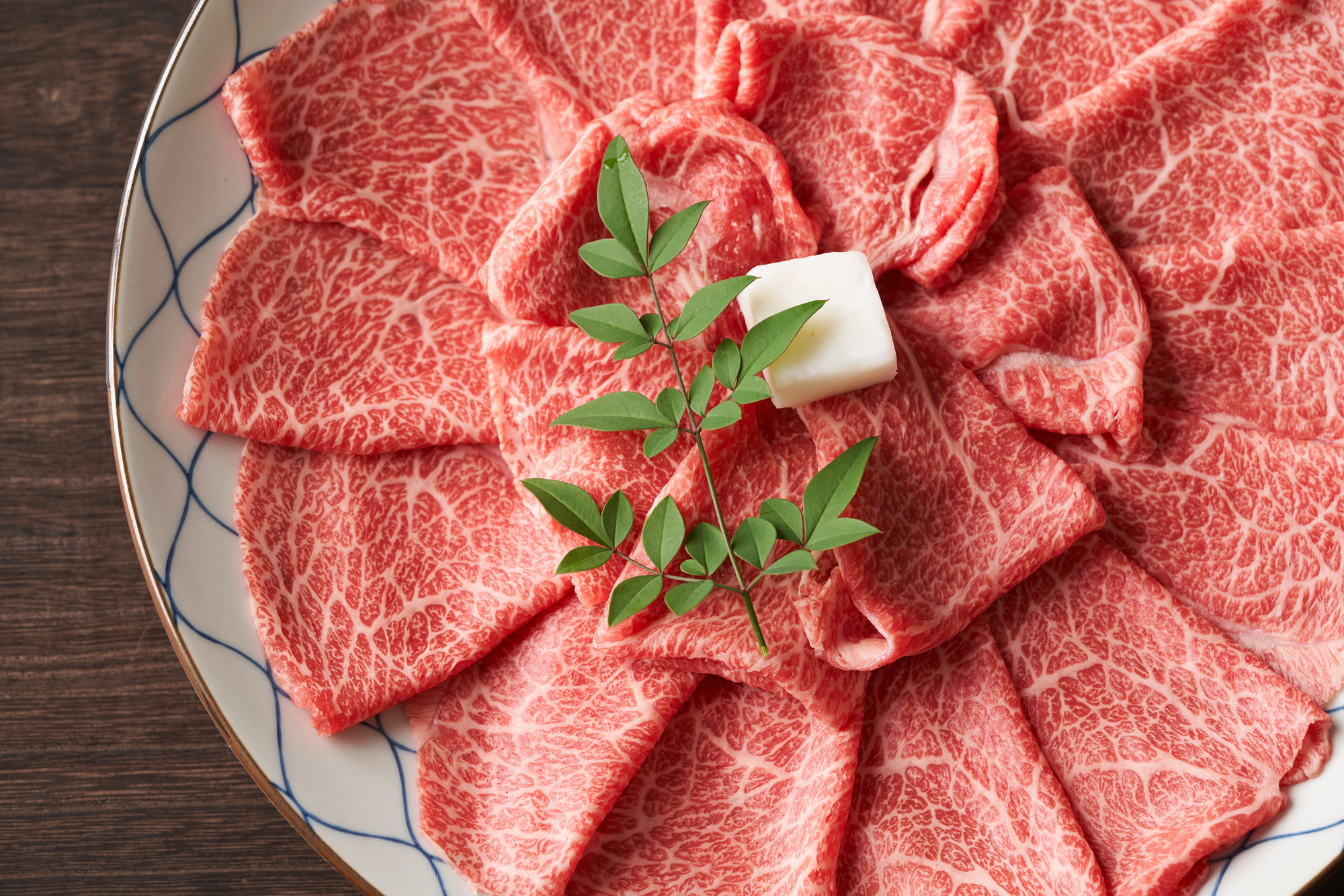 【A4～A5】博多和牛しゃぶしゃぶすき焼き用（肩ロース）750g (250g×3p) | 牛肉 ブランド牛 国産 和牛 福岡 博多 すき焼き しゃぶしゃぶ CP056c