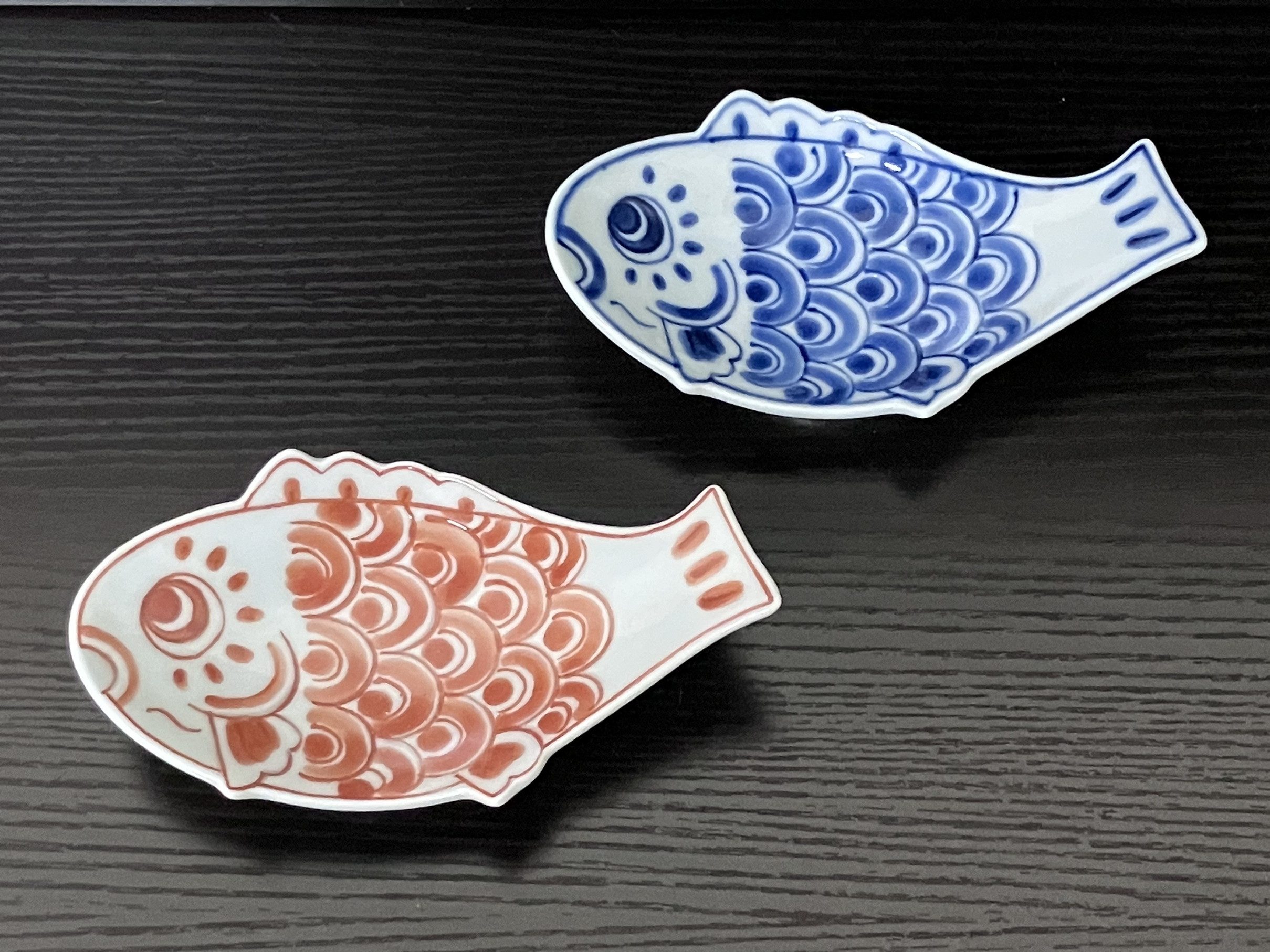 伊万里焼 鯉のぼり（マゴイ・ヒゴイ）小付・箸置セット 165-H556
