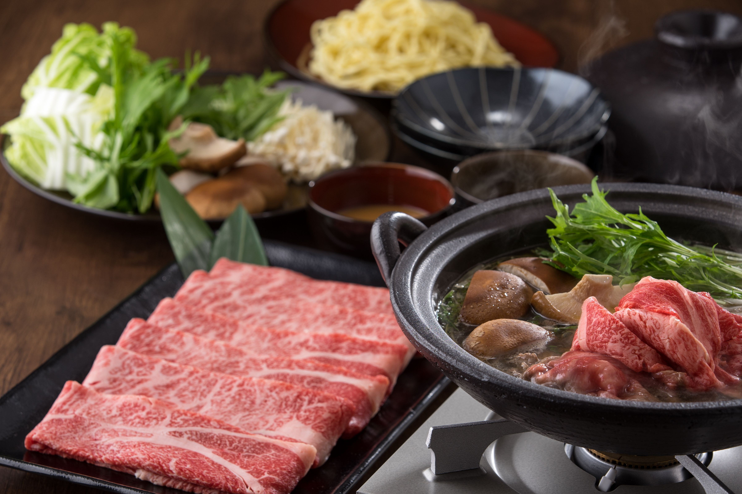 伊万里牛牛しゃぶ 600g 3人前～4人前 だし ぽん酢 ごまダレ ちゃんぽん麺 セット 158-J2161