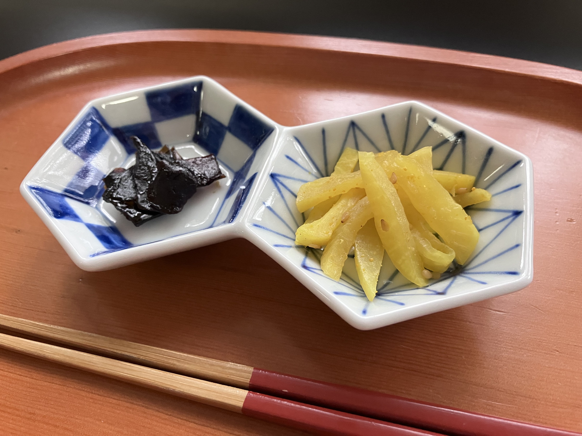 伊万里焼 麻市松亀甲二品盛（青・赤）  165-H1619